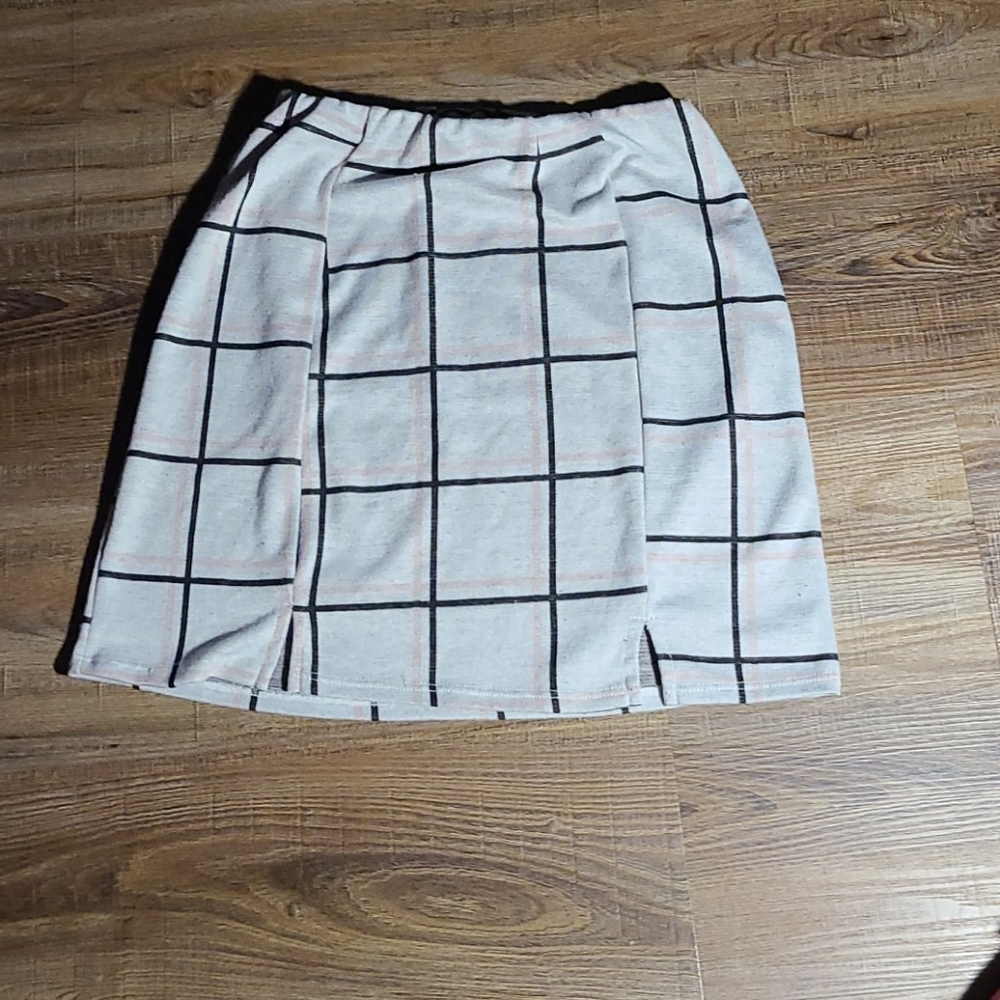 Plaid mini skirt